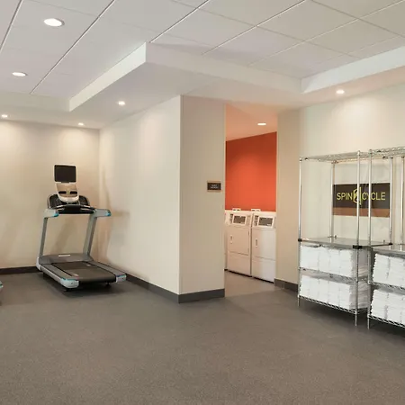 Home2 Suites By Hilton Milwaukee Airport-3