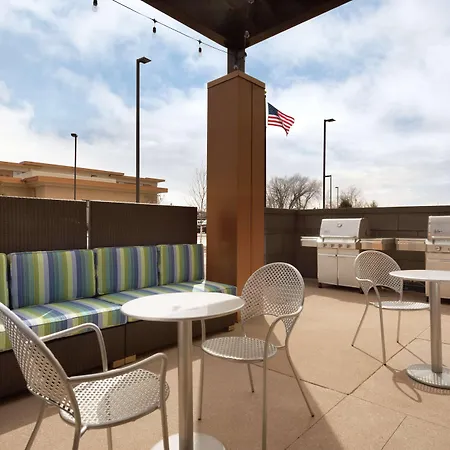 Home2 Suites By Hilton Milwaukee Airport-2